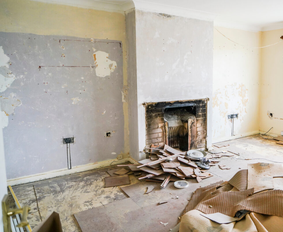 Démolition de Cheminée : Procédures Spécialisées et Sécurisées Démolition de Cheminée : Procédures Spécialisées et Sécurisées